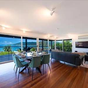 https://airlie-abode-whitsundays.queenslandhotels.net